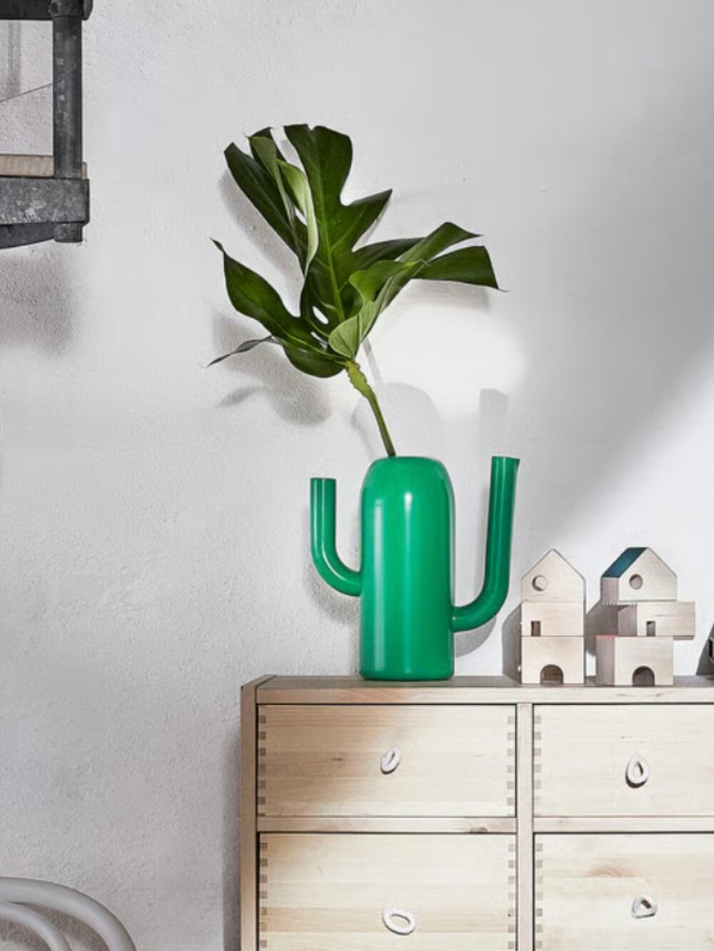 NWT IKEA ÄRTBUSKE cactus-shaped vase and watering can